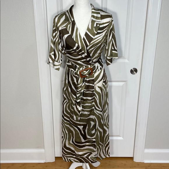 Zara Animal Print Shift Midi Dress Medium V Neck Belted Notched Collar Faux Wrap - Picture 9 of 17